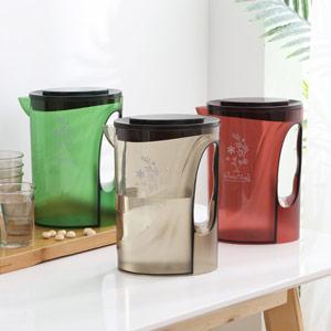 Plastic Pitcher and Cups Set with Spout Cold Water Jug with Lid